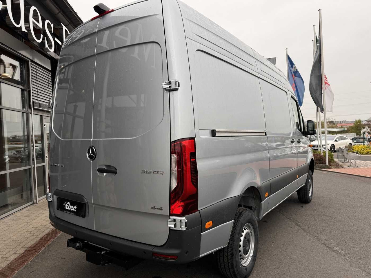 Mercedes-Benz Sprinter 319 CDI 4x4 3665 Klima Standheiz AHK - Друга машина: слика 4 Mercedes-Benz Sprinter 319 CDI 4x4 3665 Klima Standheiz AHK - Друга машина: слика 4
