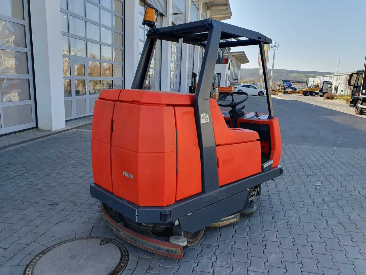 Hakomatic B 1100 / nur 704h! / 2006 - Машина за чистење подови: слика 4 Hakomatic B 1100 / nur 704h! / 2006 - Машина за чистење подови: слика 4