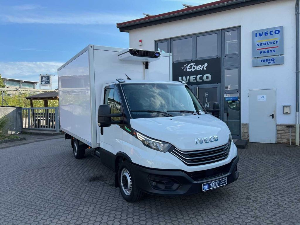 Iveco 35S14 A8 CNG Koffer *3-Sitze*Klima*Automatik* Iveco 35S14 A8 CNG Koffer *3-Sitze*Klima*Automatik* - Комбе ладилник: слика 1 Iveco 35S14 A8 CNG Koffer *3-Sitze*Klima*Automatik* Iveco 35S14 A8 CNG Koffer *3-Sitze*Klima*Automatik* - Комбе ладилник: слика 1