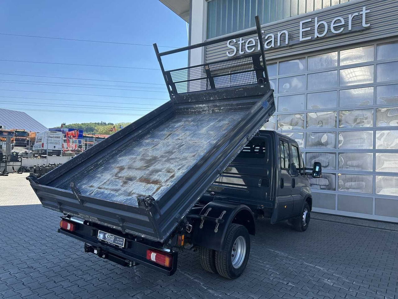 Iveco 70C18H Meiller 3-S.Kipper *R.3750mm*7Sitze*AHK* - Комби кипер: слика 4 Iveco 70C18H Meiller 3-S.Kipper *R.3750mm*7Sitze*AHK* - Комби кипер: слика 4
