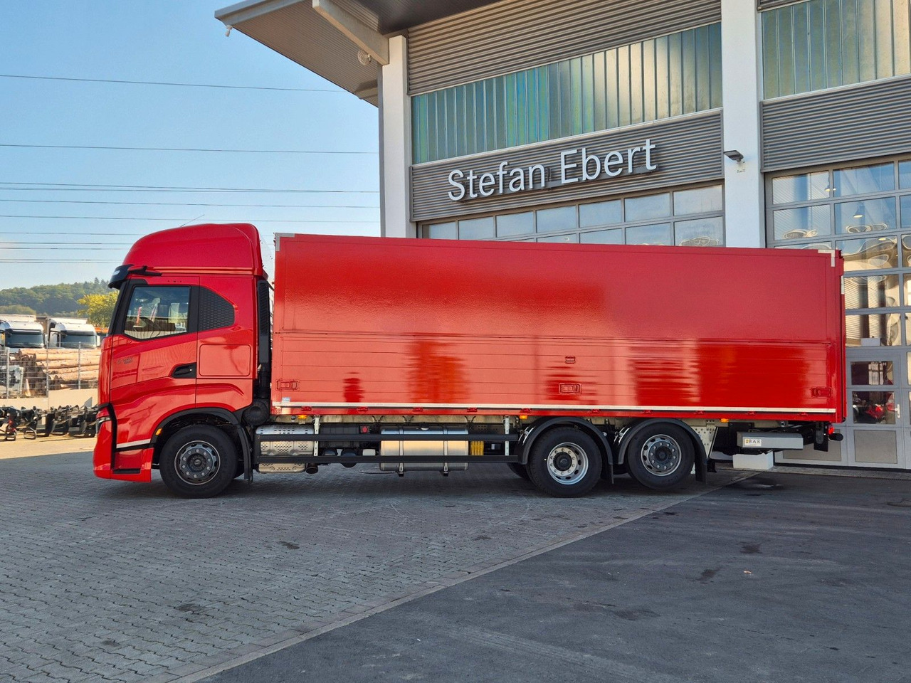 Iveco AS260S50Y/FS Schwenkwand LBW 2xAHK CAM Intarder - Камион за пијалоци: слика 5 Iveco AS260S50Y/FS Schwenkwand LBW 2xAHK CAM Intarder - Камион за пијалоци: слика 5