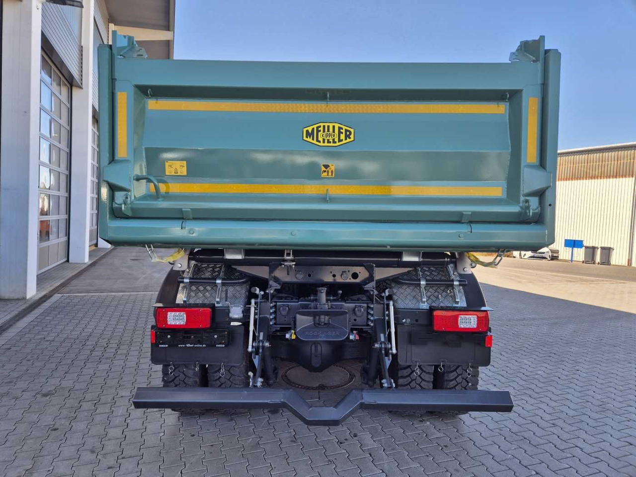 Iveco AT300X48Z HR OFF 6x4 Meiller-Kipper + Bordmatik - Кипер: слика 5 Iveco AT300X48Z HR OFF 6x4 Meiller-Kipper + Bordmatik - Кипер: слика 5