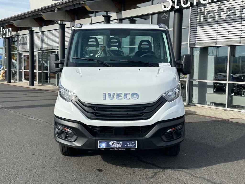 Iveco Daily 50C18 3.0L *R3750mm*Navi*Klima* 3x - Камион со кабинска шасија: слика 2 Iveco Daily 50C18 3.0L *R3750mm*Navi*Klima* 3x - Камион со кабинска шасија: слика 2