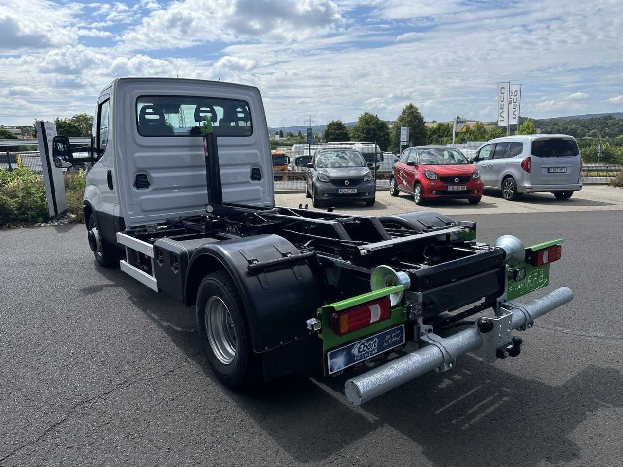 Iveco Daily 70C18 H 3.0L *R3.750mm*AHK*Luft*Sperre* - Камион со кука за подигање: слика 5 Iveco Daily 70C18 H 3.0L *R3.750mm*AHK*Luft*Sperre* - Камион со кука за подигање: слика 5