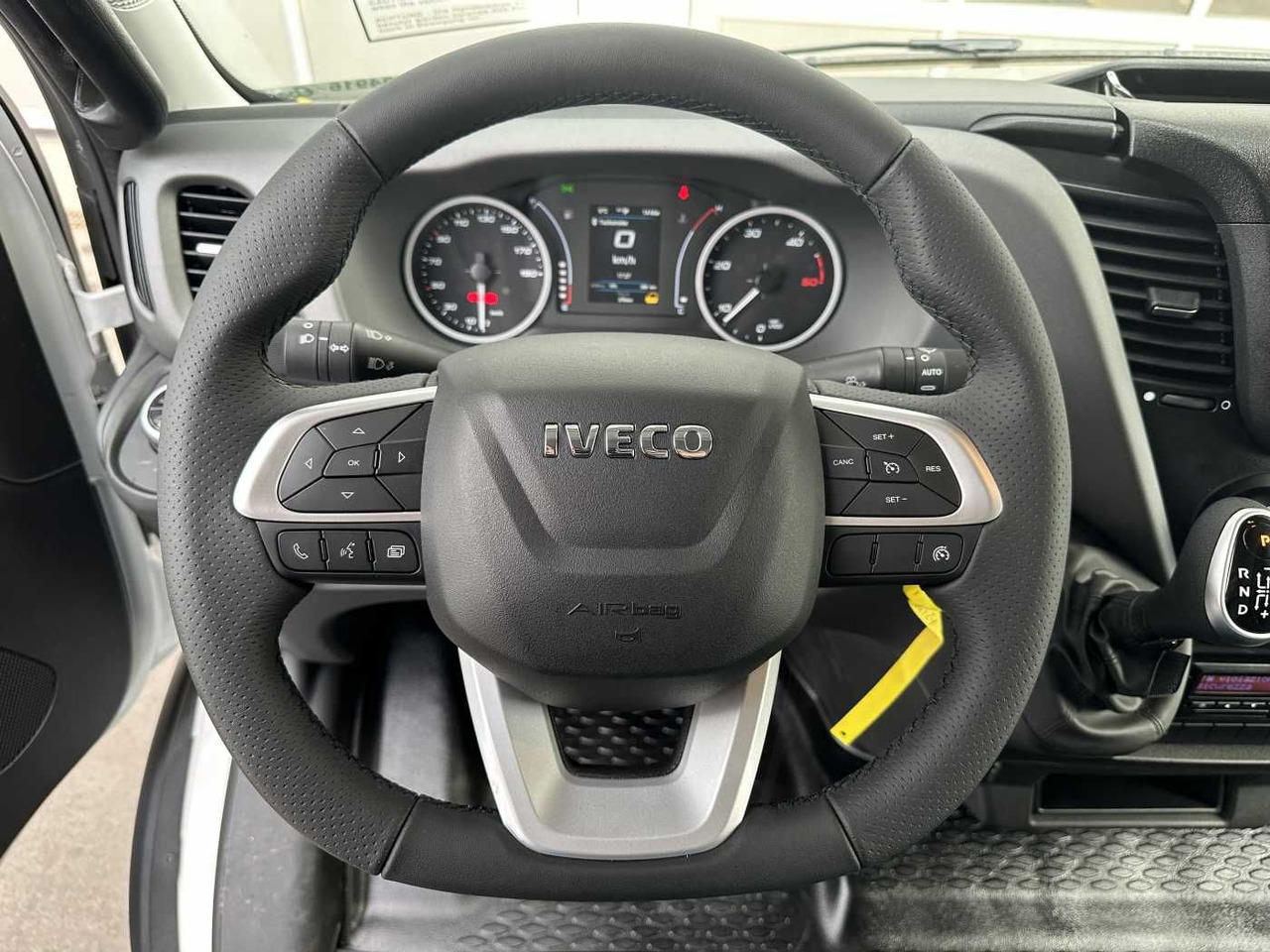 Нов Комбе фургон Iveco Daily 70C18 HA8 *LBW*Schwenkwandkoffer*: слика 13