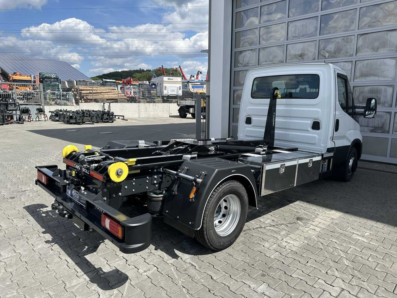 Iveco Daily 70C18 *R4100mm*Automatik*2xAHK*Luft* - Камион со кука за подигање: слика 4 Iveco Daily 70C18 *R4100mm*Automatik*2xAHK*Luft* - Камион со кука за подигање: слика 4