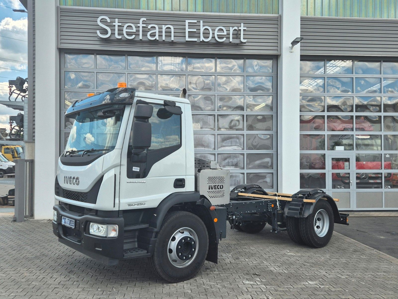 Iveco Eurocargo ML160E25/P EVI_E 4x2 RHD Rechtslenker - Возило за метење: слика 1 Iveco Eurocargo ML160E25/P EVI_E 4x2 RHD Rechtslenker - Возило за метење: слика 1