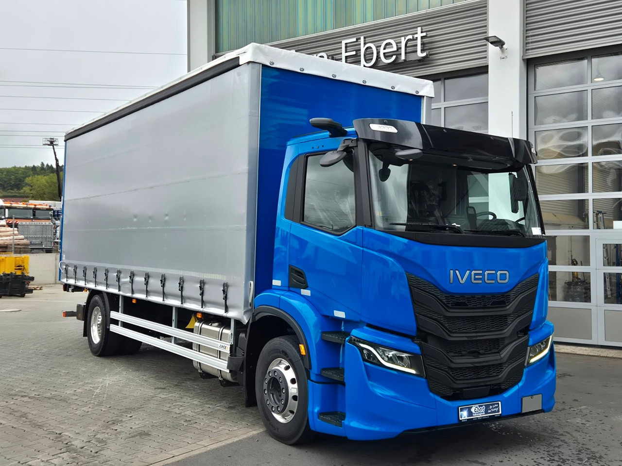 Iveco S-Way AD190S40/P Curtainsider *MirrorCam*LBW* - Камион со церада: слика 3 Iveco S-Way AD190S40/P Curtainsider *MirrorCam*LBW* - Камион со церада: слика 3