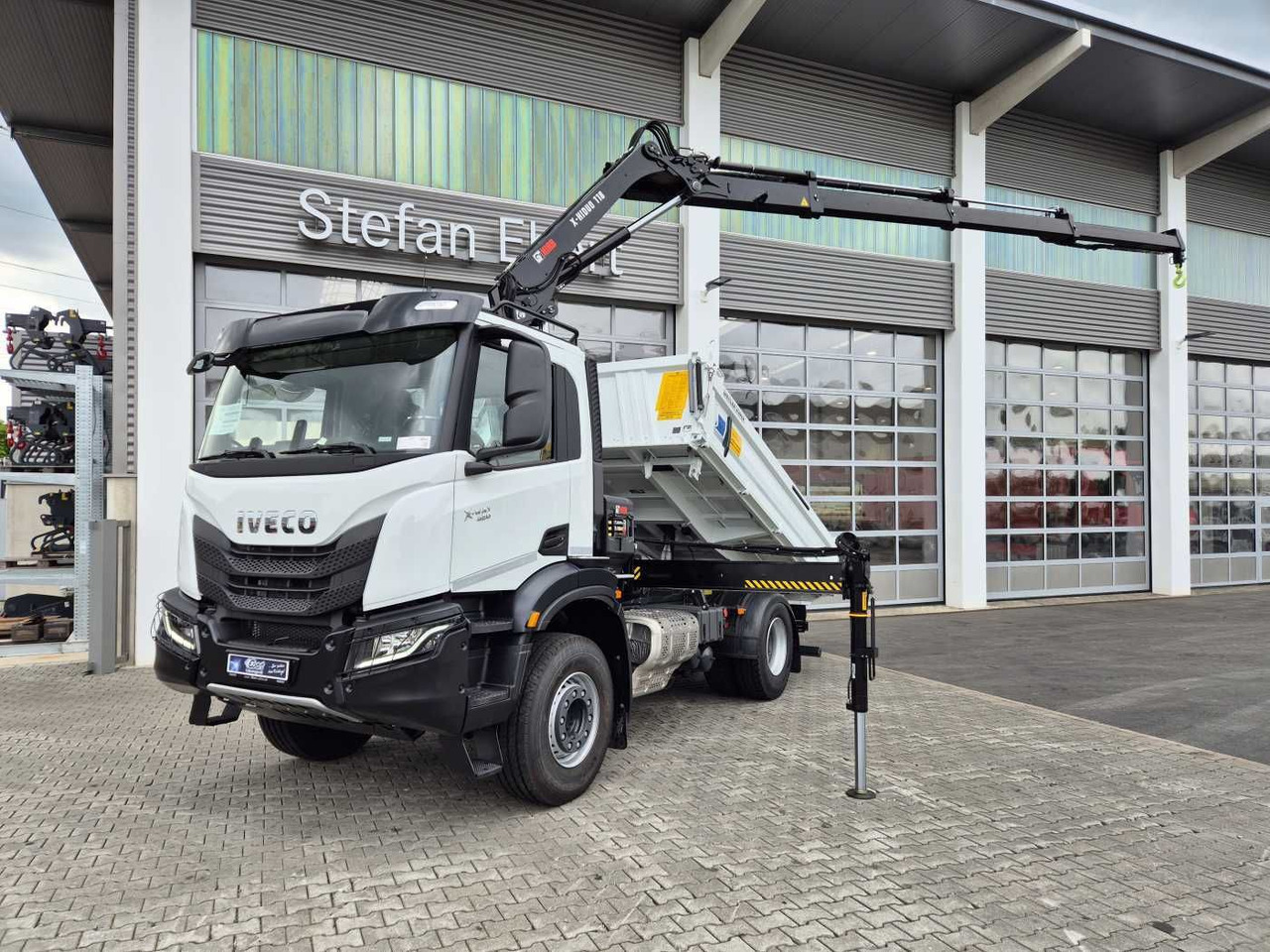 Iveco X-Way AD200X42/P HR OFF Hiab X-HIDUO 118E-3 Funk - Кипер, Камион со кран: слика 1 Iveco X-Way AD200X42/P HR OFF Hiab X-HIDUO 118E-3 Funk - Кипер, Камион со кран: слика 1