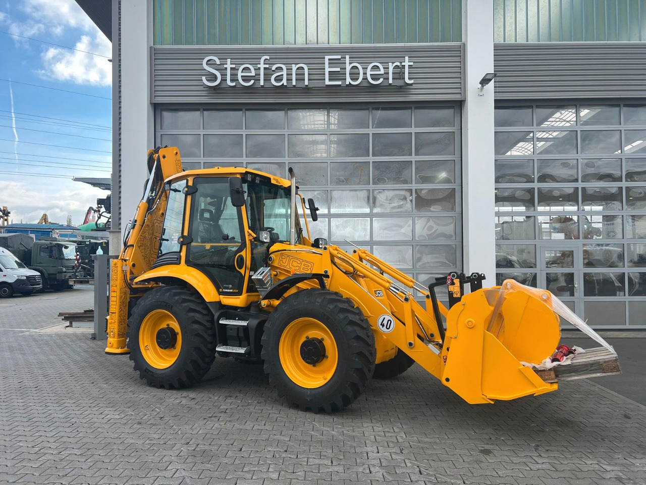 JCB 4CX / Klappschaufel / Dual Drive / Sonderedition - Ровокопач: слика 1 JCB 4CX / Klappschaufel / Dual Drive / Sonderedition - Ровокопач: слика 1