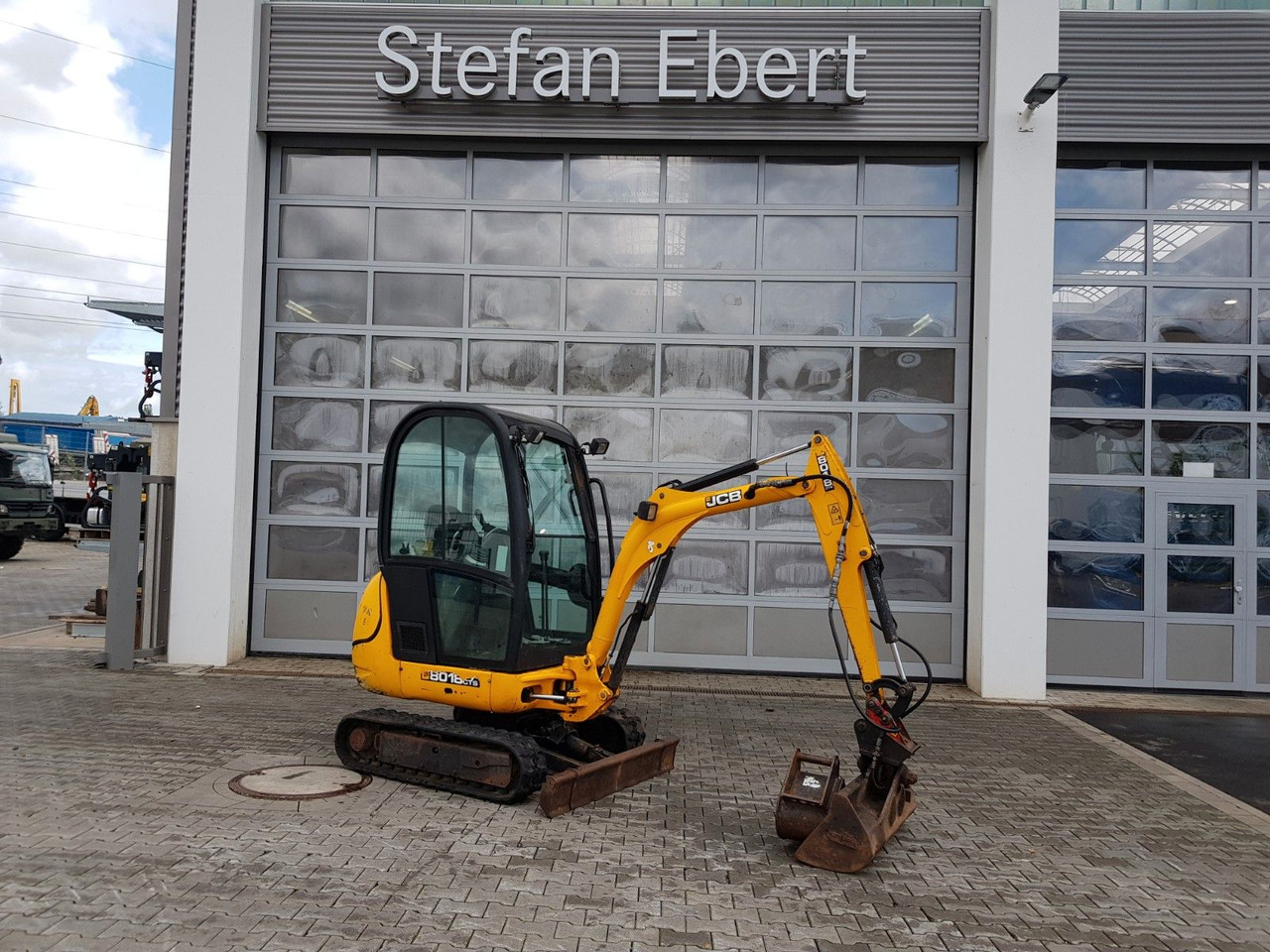 JCB 8018 / 3.420h / hydrl. Grabenräumer / Tieflöffel - Мини багер: слика 1 JCB 8018 / 3.420h / hydrl. Grabenräumer / Tieflöffel - Мини багер: слика 1