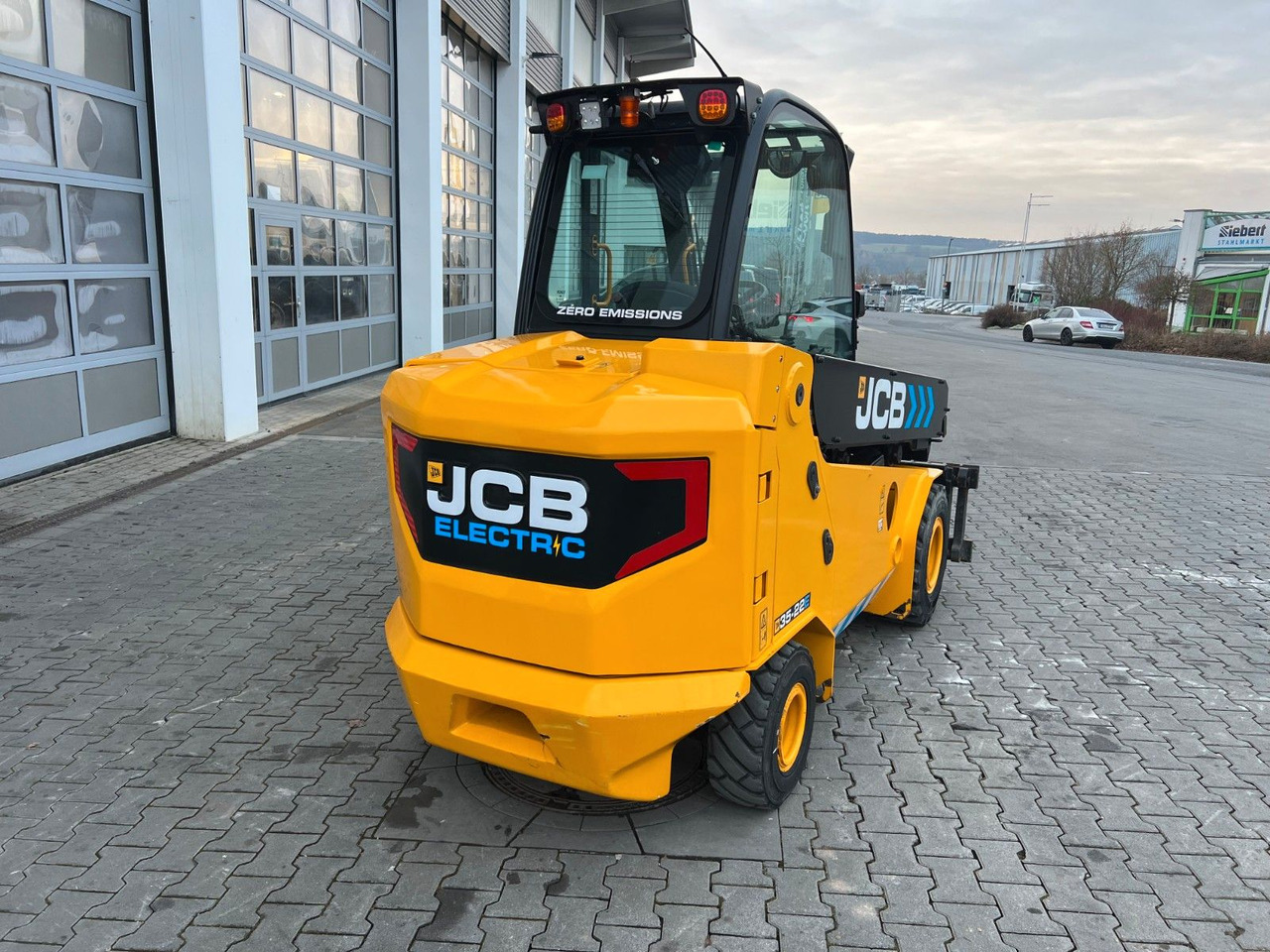 JCB TLT 35-22E Teletruck / nur 131h! / 2022 / SS - Телескопски ракувач: слика 5 JCB TLT 35-22E Teletruck / nur 131h! / 2022 / SS - Телескопски ракувач: слика 5