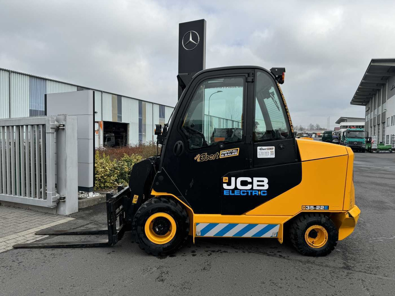 JCB TLT 35-22E Teletruk / Verstellgerät / nur 423h! - Електричен вилушкар: слика 2 JCB TLT 35-22E Teletruk / Verstellgerät / nur 423h! - Електричен вилушкар: слика 2