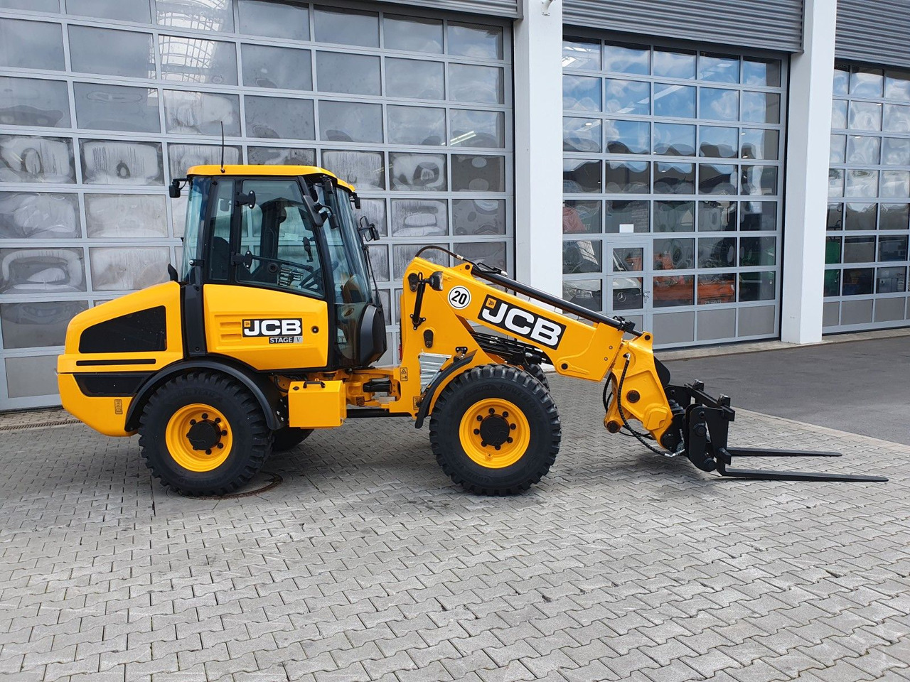 JCB TM 180 SV C / Neufahrzeug / Teleskop / Gabel - Натоварувач на тркала: слика 3 JCB TM 180 SV C / Neufahrzeug / Teleskop / Gabel - Натоварувач на тркала: слика 3