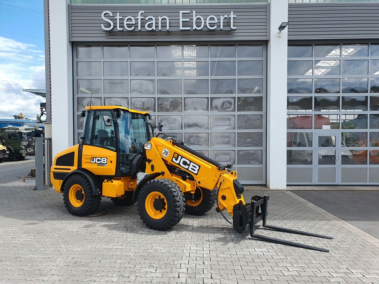 JCB TM 180 SV C / Neufahrzeug / Teleskop / Gabel - Натоварувач на тркала: слика 2 JCB TM 180 SV C / Neufahrzeug / Teleskop / Gabel - Натоварувач на тркала: слика 2
