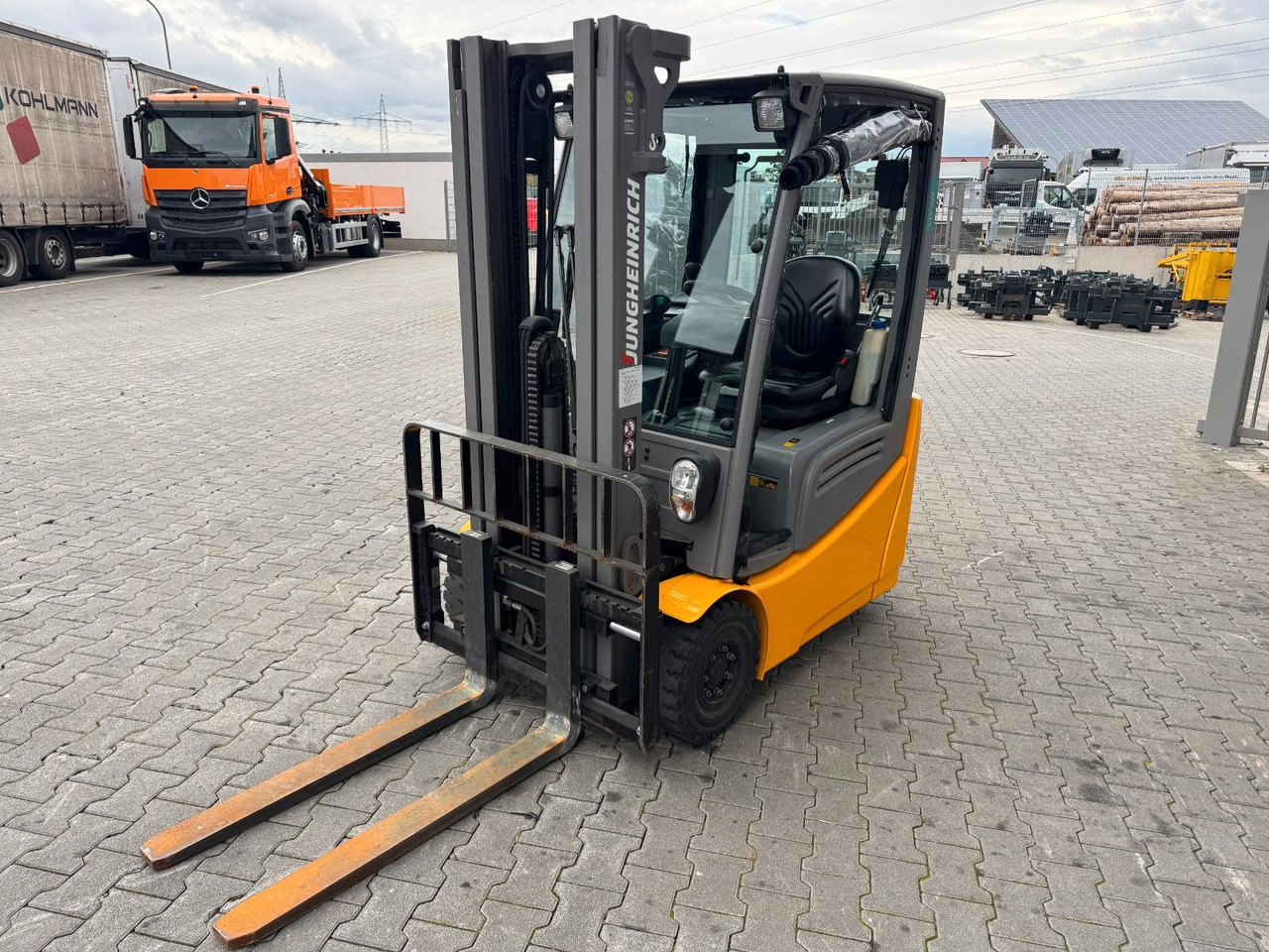 Jungheinrich EFG 215 / Triplex: 4.25m! / SS / 4.168h / 2024 - Електричен вилушкар: слика 5 Jungheinrich EFG 215 / Triplex: 4.25m! / SS / 4.168h / 2024 - Електричен вилушкар: слика 5