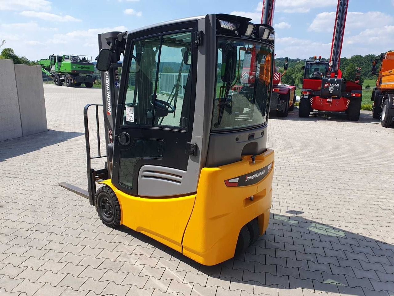 Jungheinrich EFG 215 / Triplex: 4.25m! / SS / 4.297h! - Електричен вилушкар: слика 5 Jungheinrich EFG 215 / Triplex: 4.25m! / SS / 4.297h! - Електричен вилушкар: слика 5