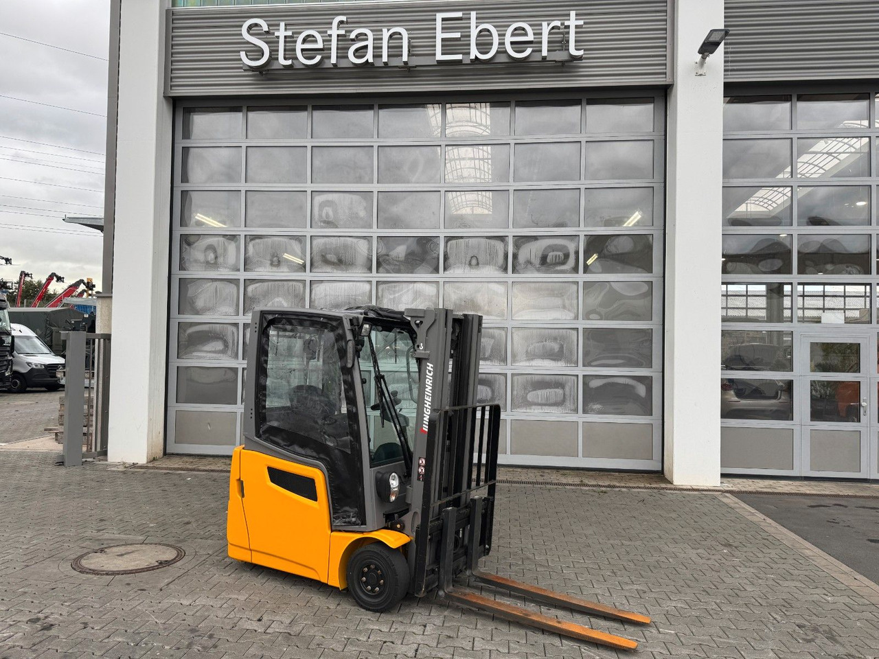 Jungheinrich EFG 215 / Triplex: 4.25m! / SS / nur 2.819h! - Електричен вилушкар: слика 1 Jungheinrich EFG 215 / Triplex: 4.25m! / SS / nur 2.819h! - Електричен вилушкар: слика 1