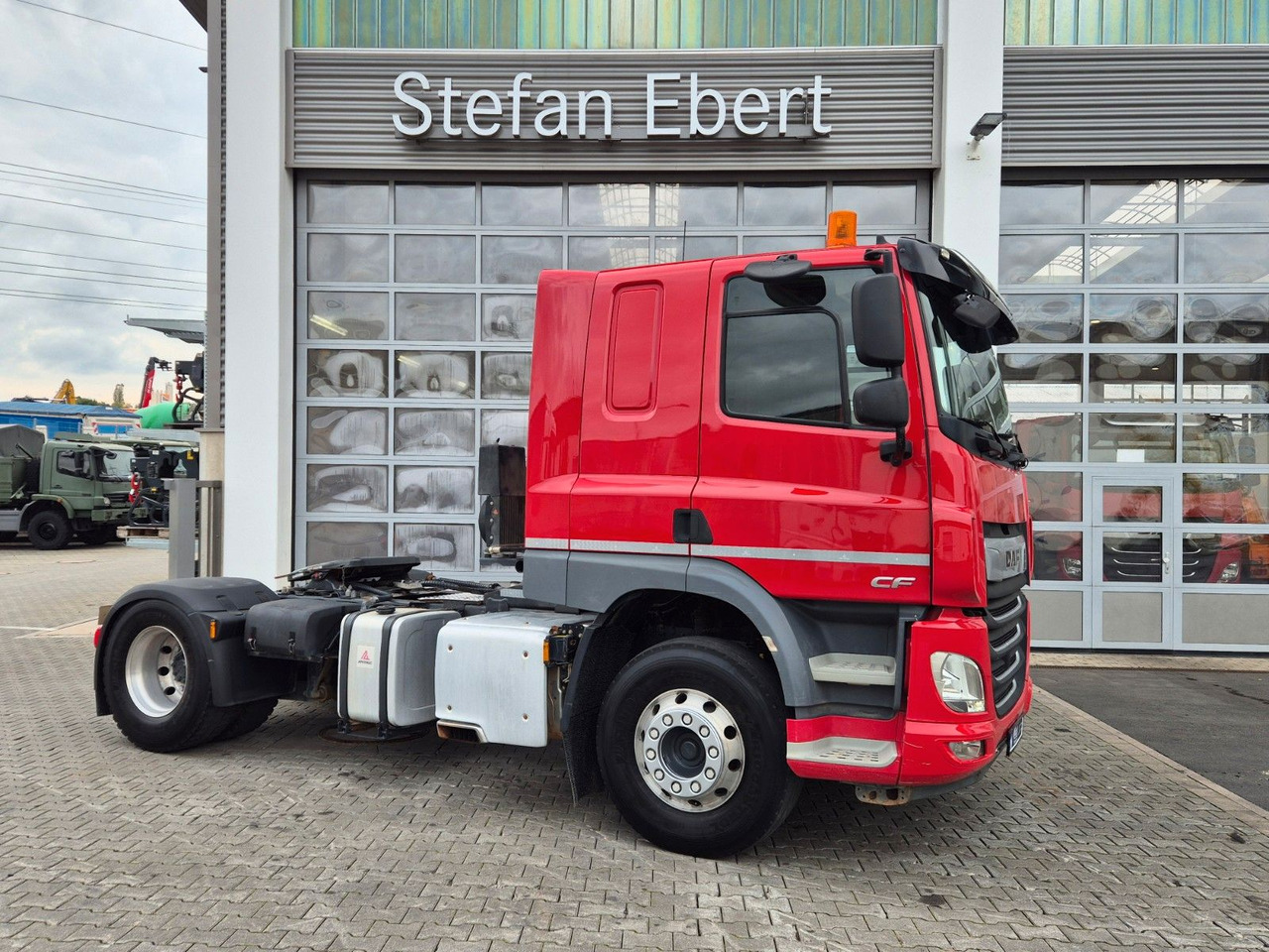 DAF CF 450 FT 4x2 Hydraulik Alu-Felgen Bett - Камион влекач: слика 4 DAF CF 450 FT 4x2 Hydraulik Alu-Felgen Bett - Камион влекач: слика 4
