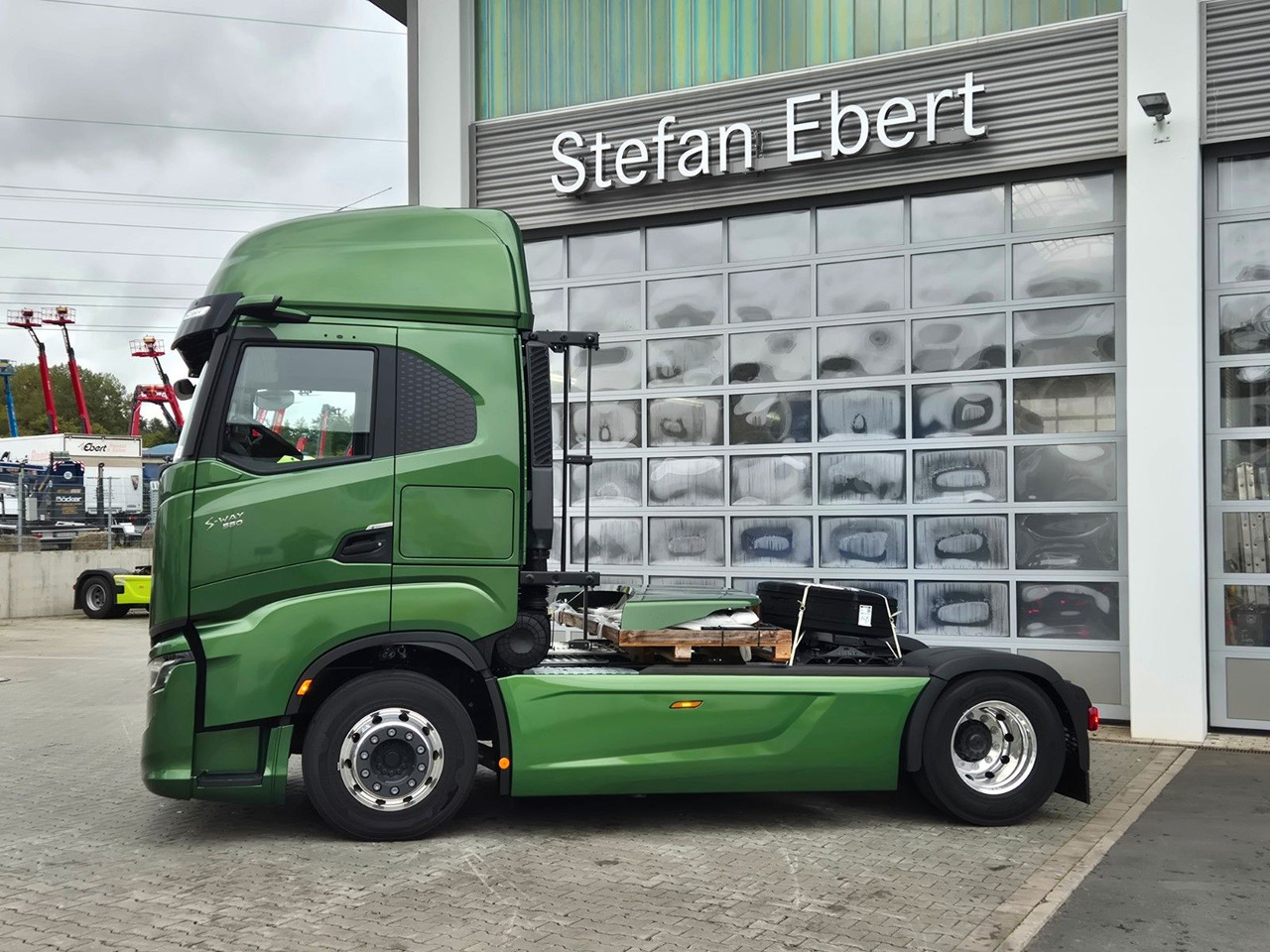 Iveco S-Way AS440S58T/FP 4x2 *MirrorCam*Retarder* - Камион влекач: слика 4 Iveco S-Way AS440S58T/FP 4x2 *MirrorCam*Retarder* - Камион влекач: слика 4