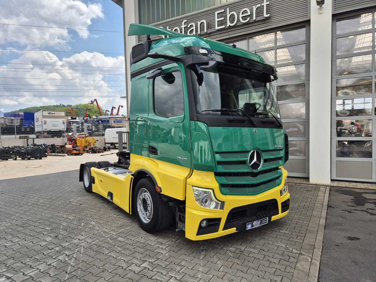 Mercedes-Benz Actros 1840 LSnRL Retarder Hubsattelplatte Xenon - Камион влекач: слика 2 Mercedes-Benz Actros 1840 LSnRL Retarder Hubsattelplatte Xenon - Камион влекач: слика 2
