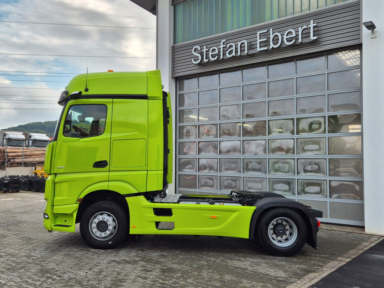 Mercedes-Benz Actros 1851 LS Öl-Retarder Standklima Mirror Big - Камион влекач: слика 5 Mercedes-Benz Actros 1851 LS Öl-Retarder Standklima Mirror Big - Камион влекач: слика 5