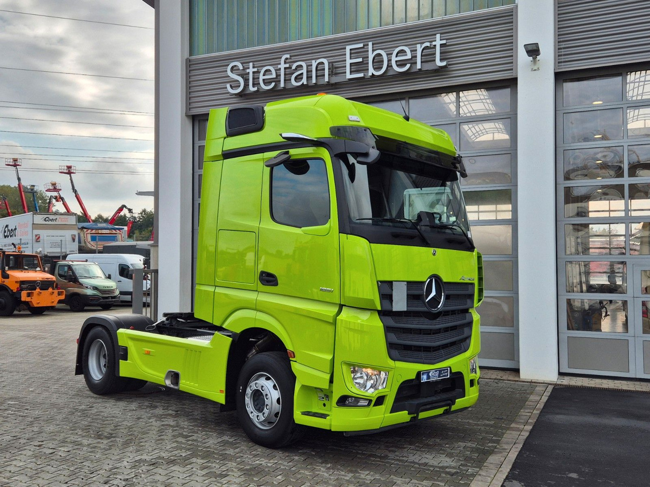 Mercedes-Benz Actros 1851 LS Öl-Retarder Standklima Mirror Big - Камион влекач: слика 4 Mercedes-Benz Actros 1851 LS Öl-Retarder Standklima Mirror Big - Камион влекач: слика 4