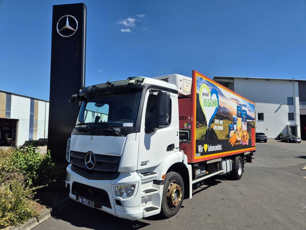 Mercedes-Benz Antos 1830 LL 4x2 Ladebordwand Carrier Supra 750 - Транспортер на контејнер/ Камион со променливо тело: слика 1 Mercedes-Benz Antos 1830 LL 4x2 Ladebordwand Carrier Supra 750 - Транспортер на контејнер/ Камион со променливо тело: слика 1