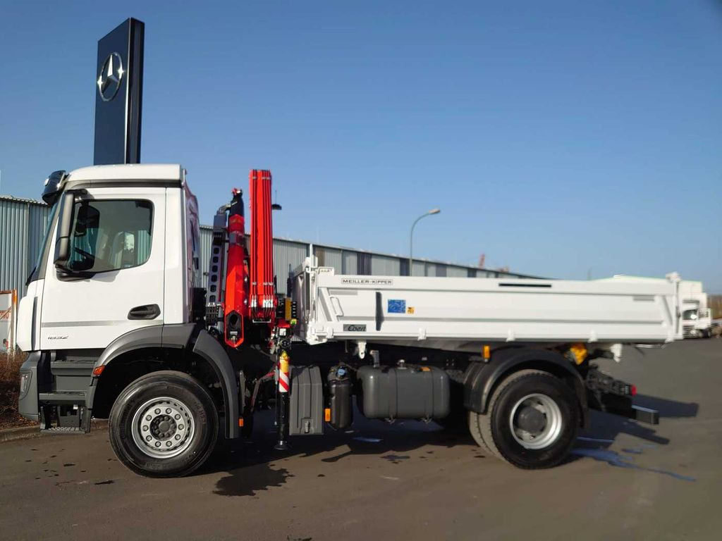 Mercedes-Benz Arocs 1832 KK 4x2 Kipper+Kran Fassi F120+Funk Mercedes-Benz Arocs 1832 KK 4x2 Kipper+Kran Fassi F120+Funk - Кипер, Камион со кран: слика 5 Mercedes-Benz Arocs 1832 KK 4x2 Kipper+Kran Fassi F120+Funk Mercedes-Benz Arocs 1832 KK 4x2 Kipper+Kran Fassi F120+Funk - Кипер, Камион со кран: слика 5