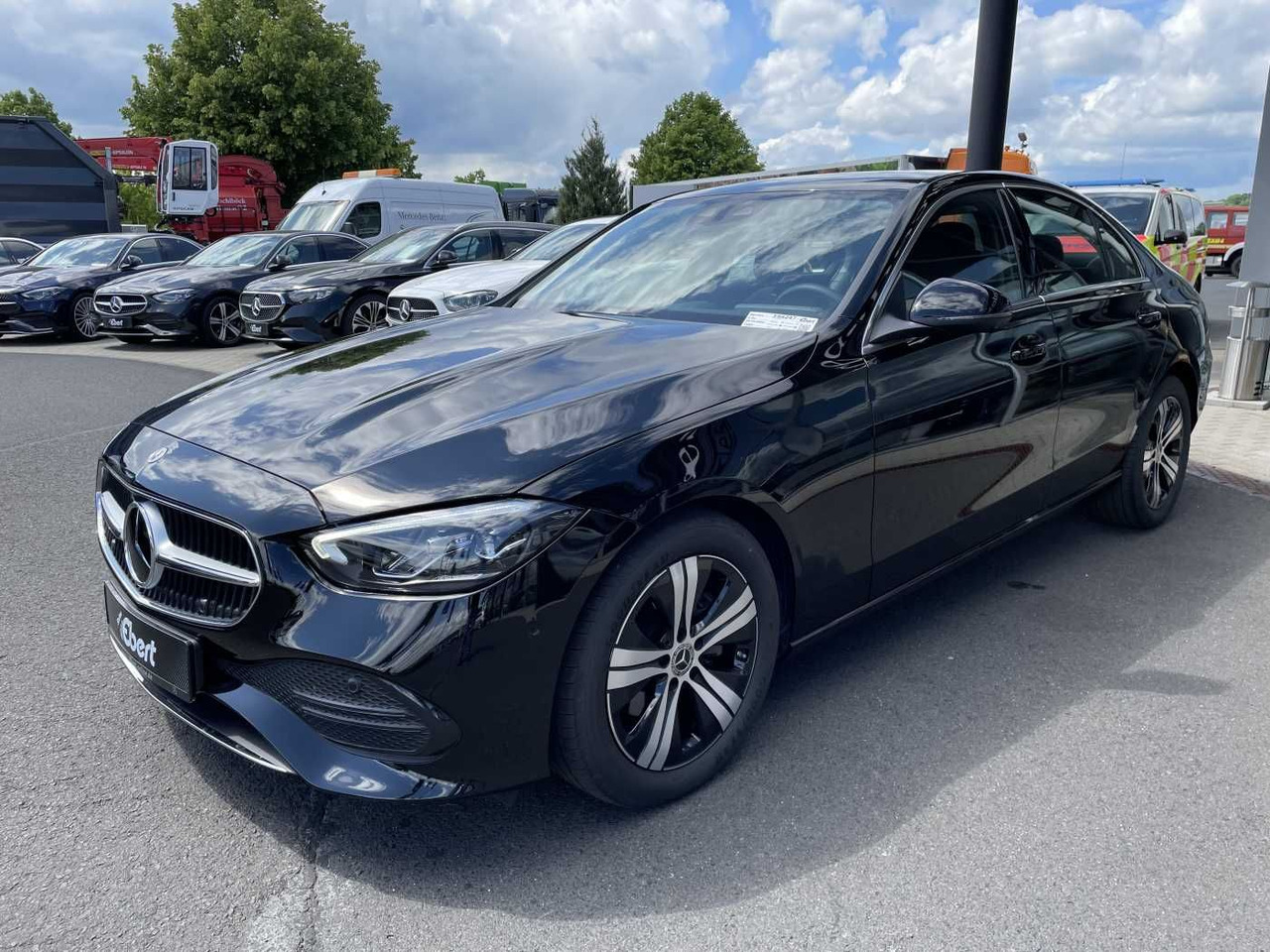 Mercedes-Benz C 180 9G Avantgarde Memory+Distr+ 360°+Keyless+L - Седан: слика 2 Mercedes-Benz C 180 9G Avantgarde Memory+Distr+ 360°+Keyless+L - Седан: слика 2