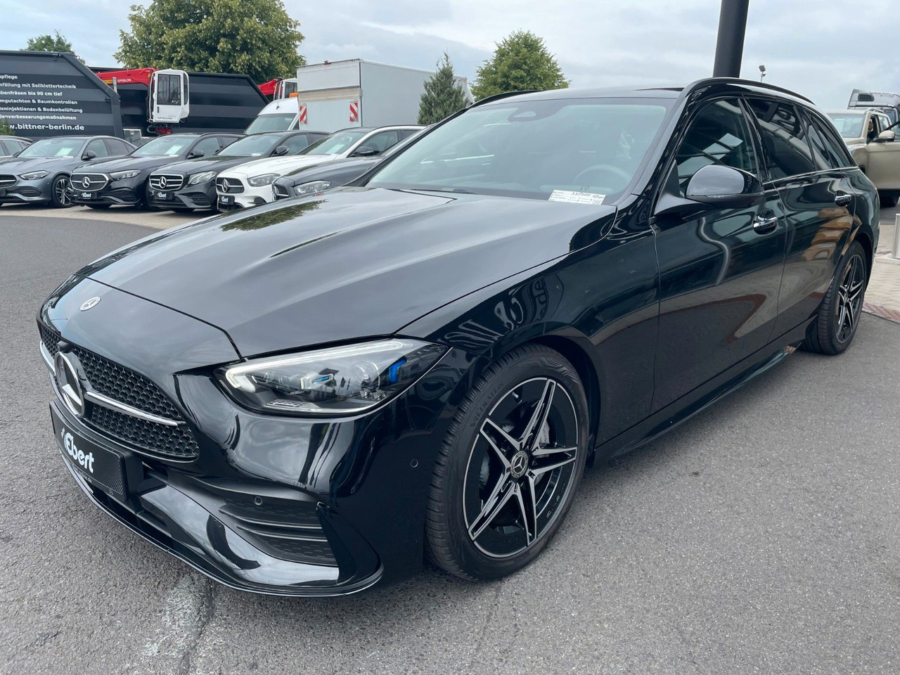 Mercedes-Benz C 200 d T AMG+Night+360°+Digital+Memory+Keyless - Караван: слика 2 Mercedes-Benz C 200 d T AMG+Night+360°+Digital+Memory+Keyless - Караван: слика 2