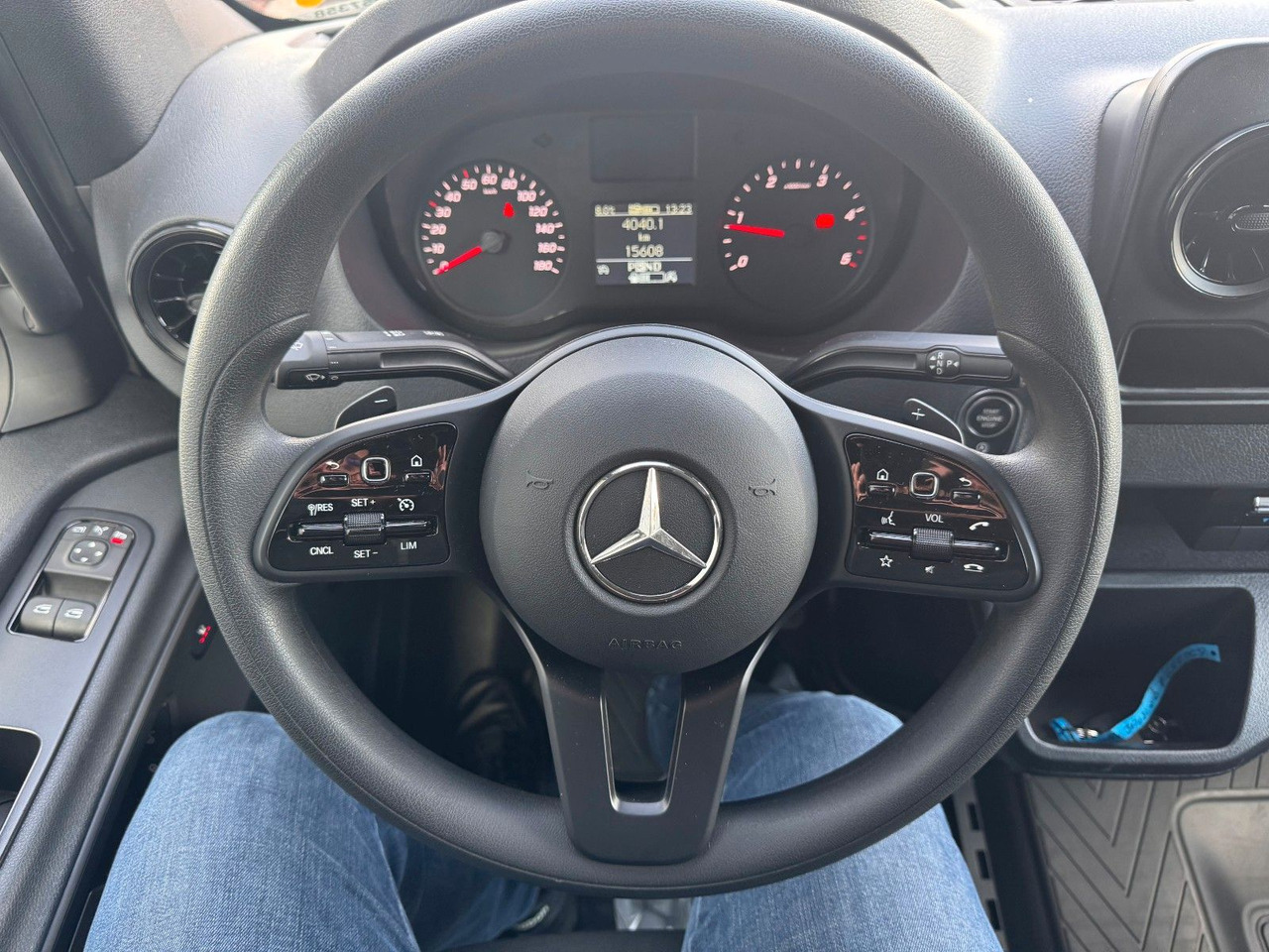 Товарно комбе Mercedes-Benz Sprinter 317 CDI 3665 9G Klima 360 SHZ MBUX: слика 14 Товарно комбе Mercedes-Benz Sprinter 317 CDI 3665 9G Klima 360 SHZ MBUX: слика 14