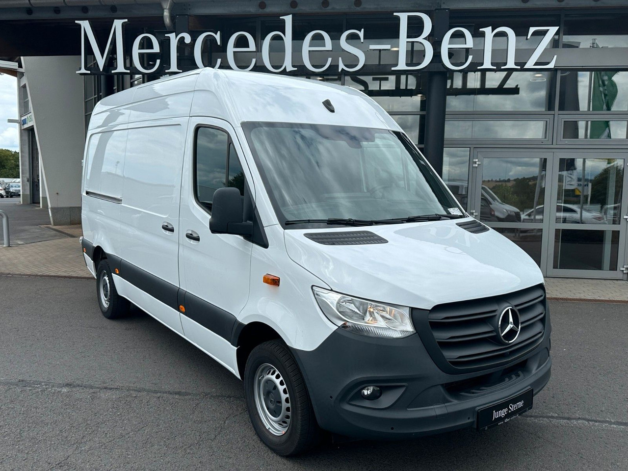 Mercedes-Benz Sprinter 317 CDI 3665 9G Klima 360 SHZ Tempomat - Товарно комбе: слика 1 Mercedes-Benz Sprinter 317 CDI 3665 9G Klima 360 SHZ Tempomat - Товарно комбе: слика 1