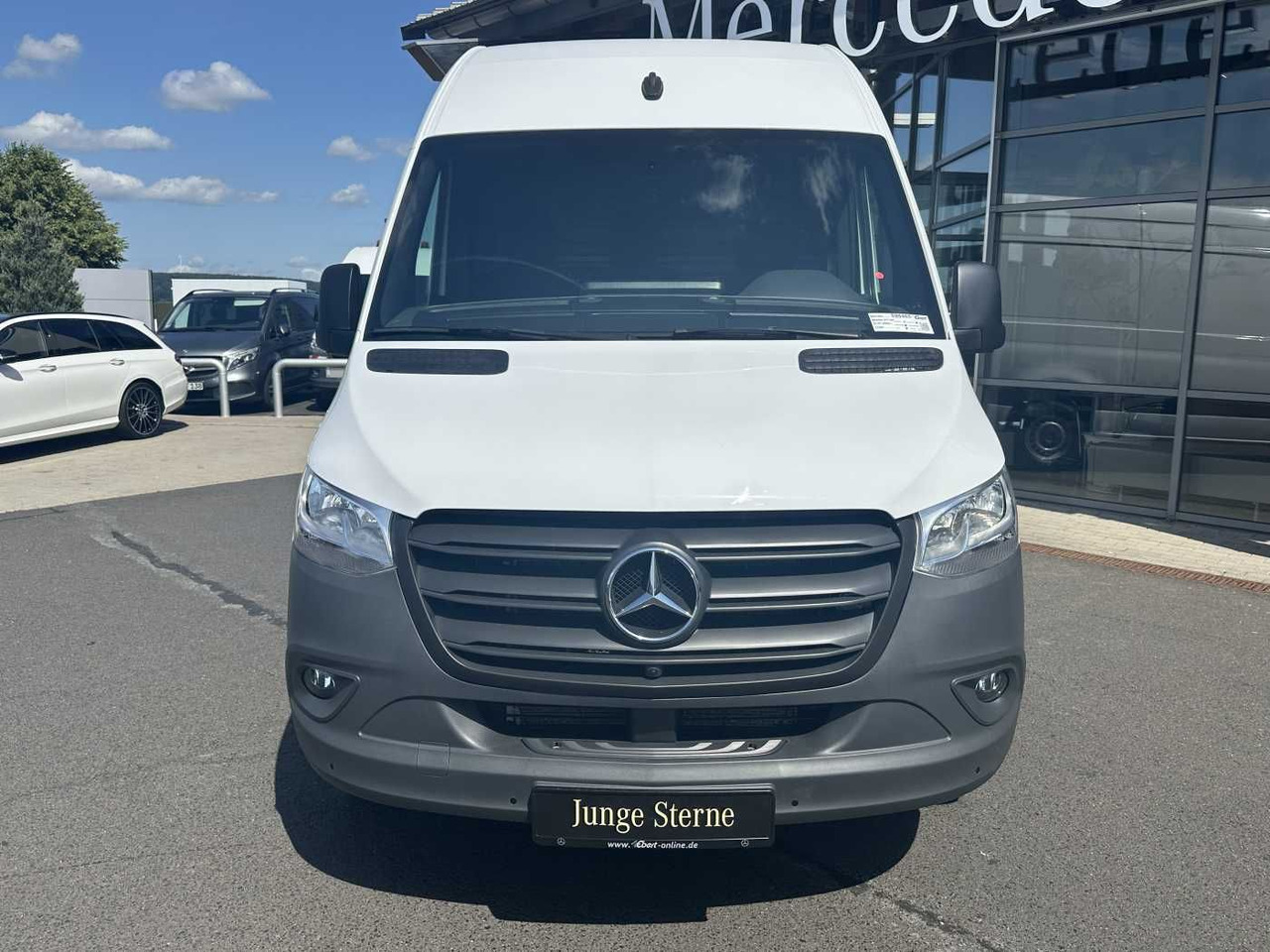 Mercedes-Benz Sprinter 317 CDI 3665 Klima 360 Schwing SHZ MBUX - Товарно комбе: слика 2 Mercedes-Benz Sprinter 317 CDI 3665 Klima 360 Schwing SHZ MBUX - Товарно комбе: слика 2