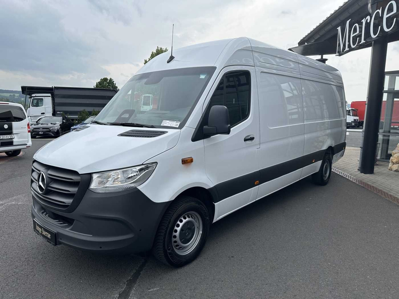 Mercedes-Benz Sprinter 317 CDI 4325 9G AHK Klima Kamera MBUX - Товарно комбе: слика 3 Mercedes-Benz Sprinter 317 CDI 4325 9G AHK Klima Kamera MBUX - Товарно комбе: слика 3