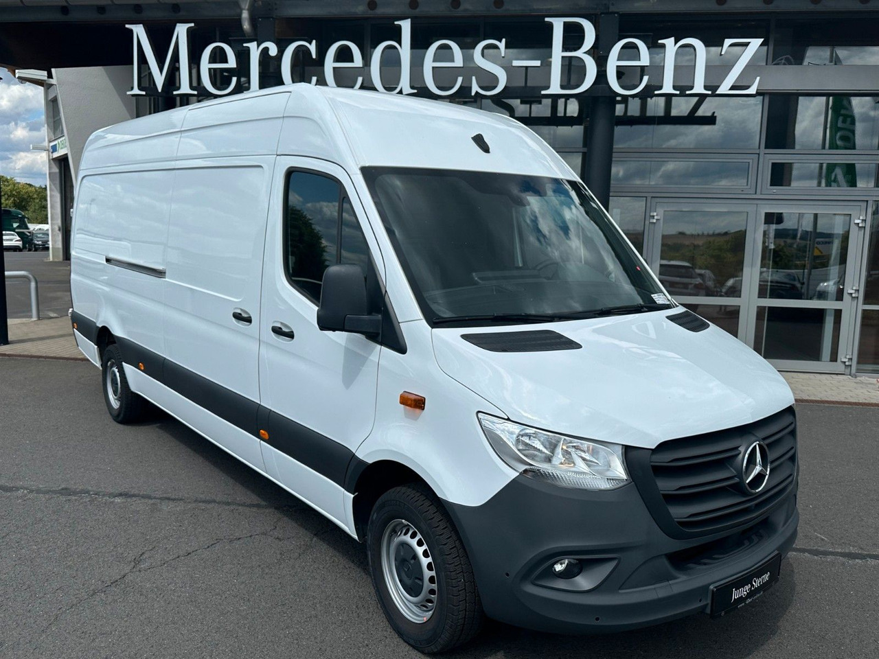 Mercedes-Benz Sprinter 317 CDI 4325 Klima Schwing 360 SHZ Temp - Товарно комбе: слика 1 Mercedes-Benz Sprinter 317 CDI 4325 Klima Schwing 360 SHZ Temp - Товарно комбе: слика 1
