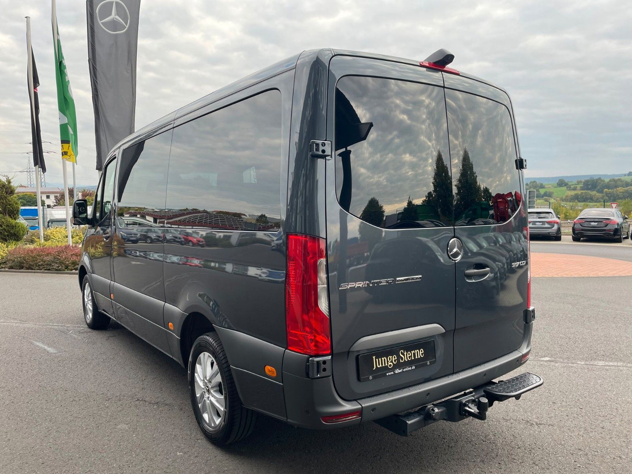 Mercedes-Benz Sprinter 317 CDI Tourer 3665 9G Kamera AHK3,5to - Патничко комбе: слика 3 Mercedes-Benz Sprinter 317 CDI Tourer 3665 9G Kamera AHK3,5to - Патничко комбе: слика 3