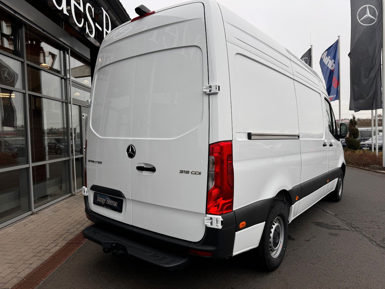 Mercedes-Benz Sprinter 319 CDI 3665 Klima Kamera AHK - Товарно комбе: слика 4 Mercedes-Benz Sprinter 319 CDI 3665 Klima Kamera AHK - Товарно комбе: слика 4