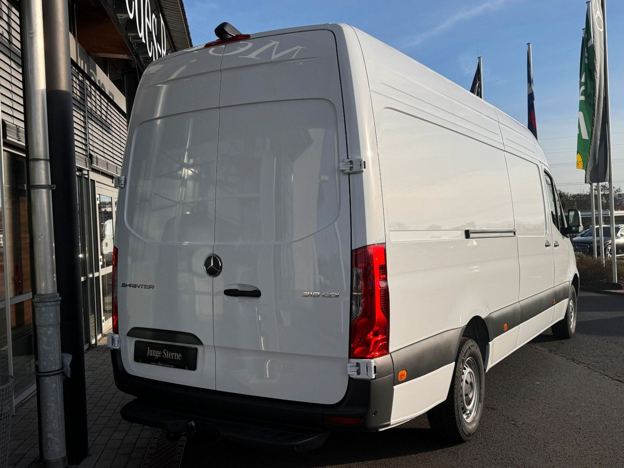 Mercedes-Benz Sprinter 319 CDI 4325 Klima Kamera AHK - Товарно комбе: слика 4 Mercedes-Benz Sprinter 319 CDI 4325 Klima Kamera AHK - Товарно комбе: слика 4