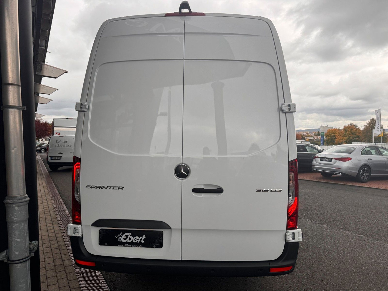 Mercedes-Benz Sprinter 319 CDI Extralang DISTRONIC Kamera LED - Товарно комбе: слика 5 Mercedes-Benz Sprinter 319 CDI Extralang DISTRONIC Kamera LED - Товарно комбе: слика 5