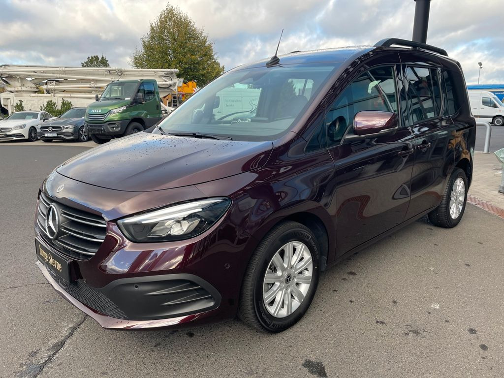 Mercedes-Benz T 180 Power Plus Autom Kamera AHK LED MBUX - Автомобил: слика 2 Mercedes-Benz T 180 Power Plus Autom Kamera AHK LED MBUX - Автомобил: слика 2