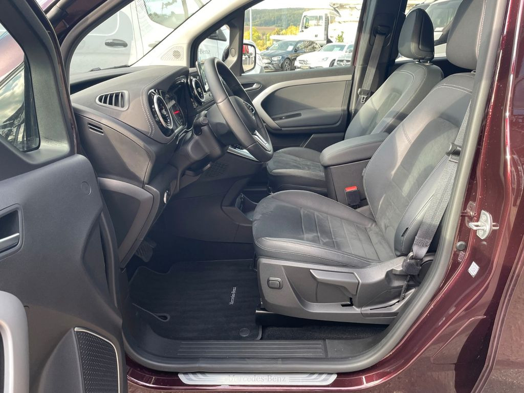 Автомобил Mercedes-Benz T 180 Power Plus Autom Kamera AHK LED MBUX: слика 12