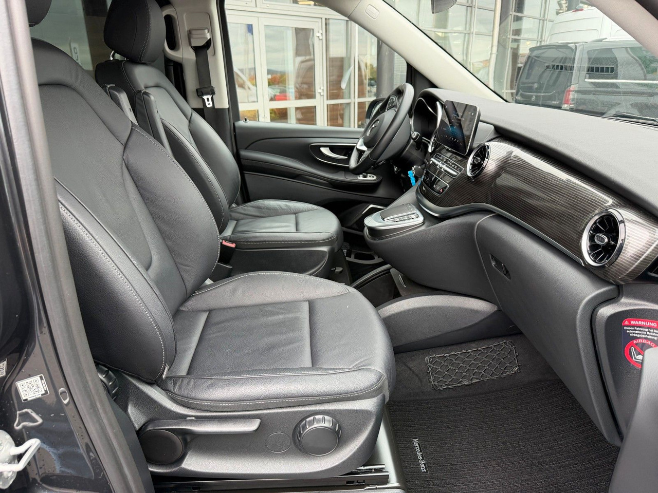 Караван Mercedes-Benz V 250 AVANTGARDE ED AHK Tisch 6Sitze: слика 10