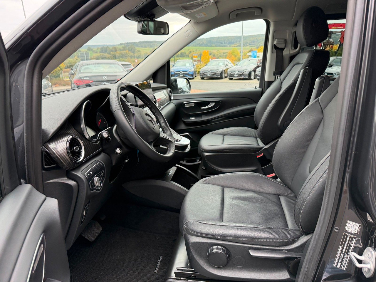 Караван Mercedes-Benz V 250 AVANTGARDE ED AHK Tisch 6Sitze: слика 11