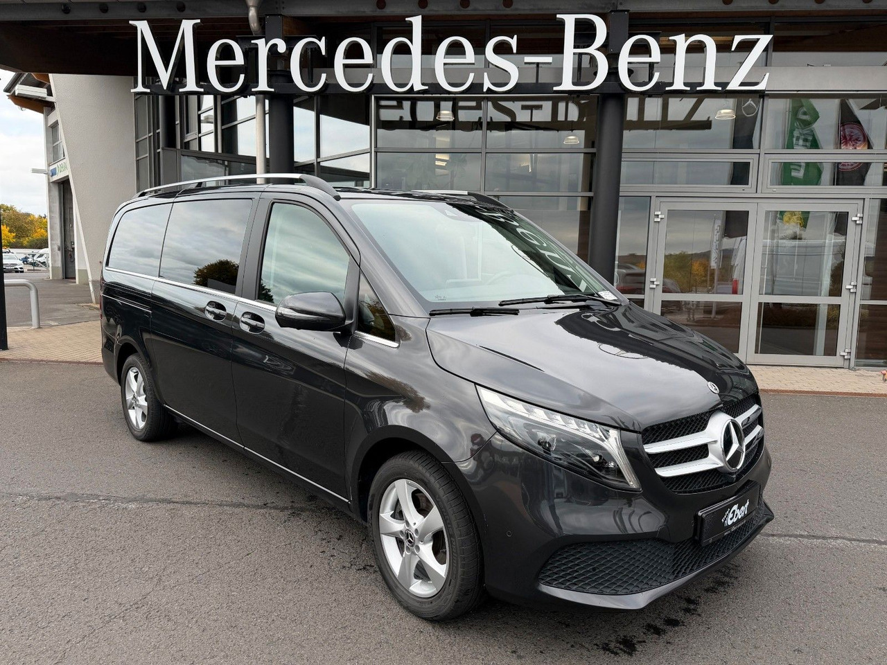 Mercedes-Benz V 250 AVANTGARDE ED AHK Tisch 6Sitze - Караван: слика 1 Mercedes-Benz V 250 AVANTGARDE ED AHK Tisch 6Sitze - Караван: слика 1