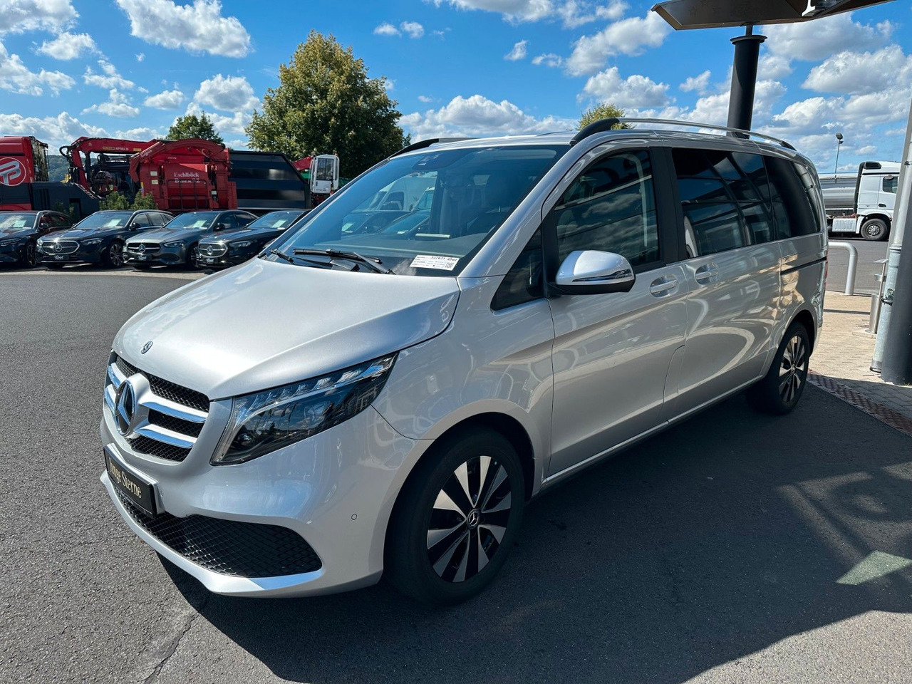 Mercedes-Benz V 250 EDITION 4MATIC Kompakt Liege-Paket AHK2,5t - Караван: слика 3 Mercedes-Benz V 250 EDITION 4MATIC Kompakt Liege-Paket AHK2,5t - Караван: слика 3
