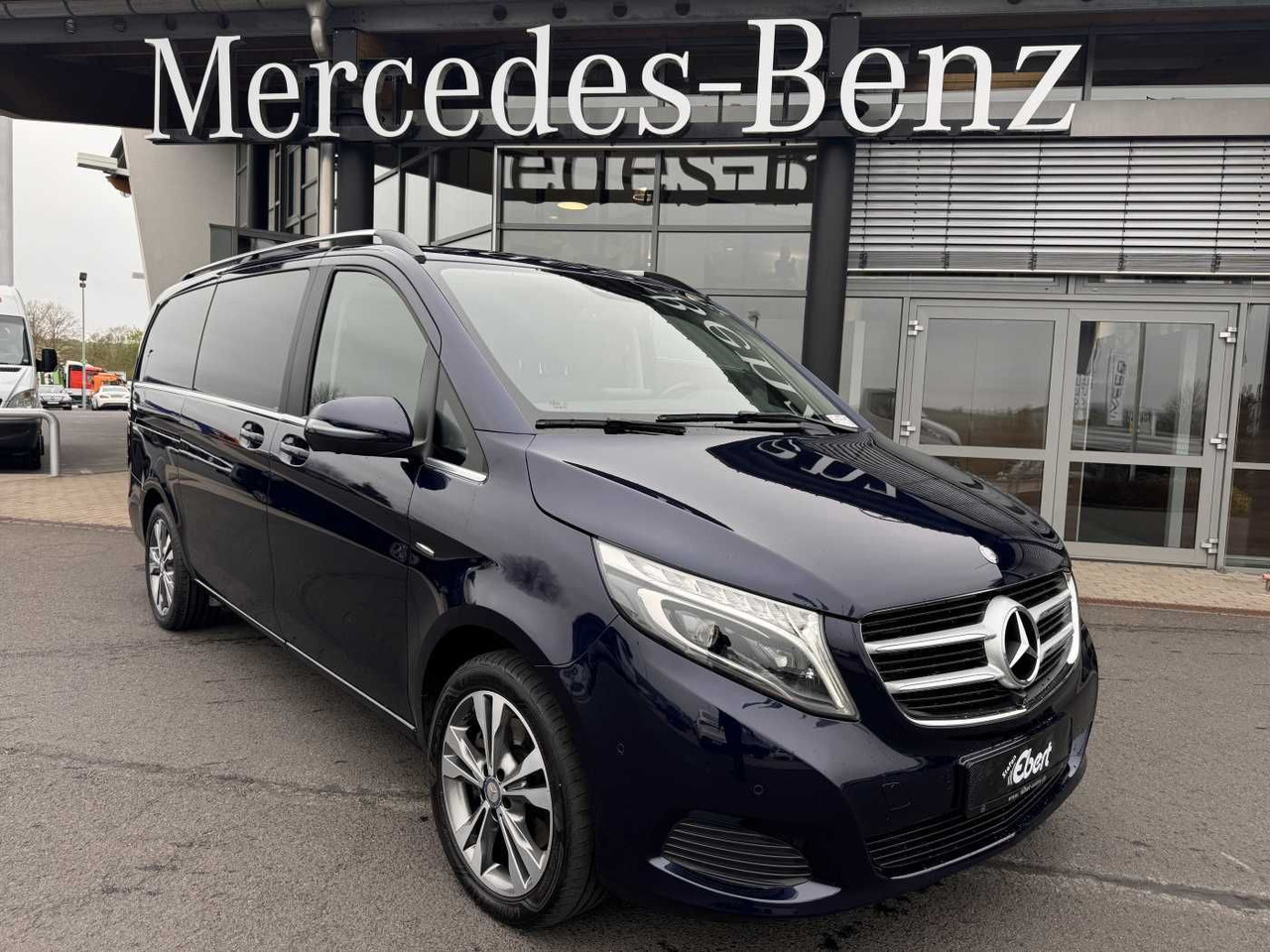 Mercedes-Benz V 250 d AVA ED 4MATIC Panorama Tisch 360 Sound - Автомобил: слика 1 Mercedes-Benz V 250 d AVA ED 4MATIC Panorama Tisch 360 Sound - Автомобил: слика 1