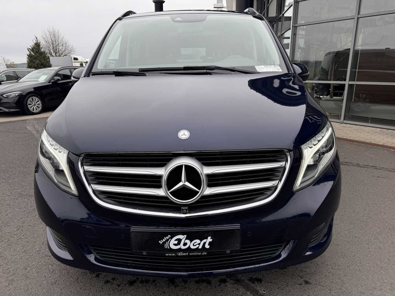 Mercedes-Benz V 250 d AVA ED 4MATIC Panorama Tisch 360 Sound - Автомобил: слика 2 Mercedes-Benz V 250 d AVA ED 4MATIC Panorama Tisch 360 Sound - Автомобил: слика 2