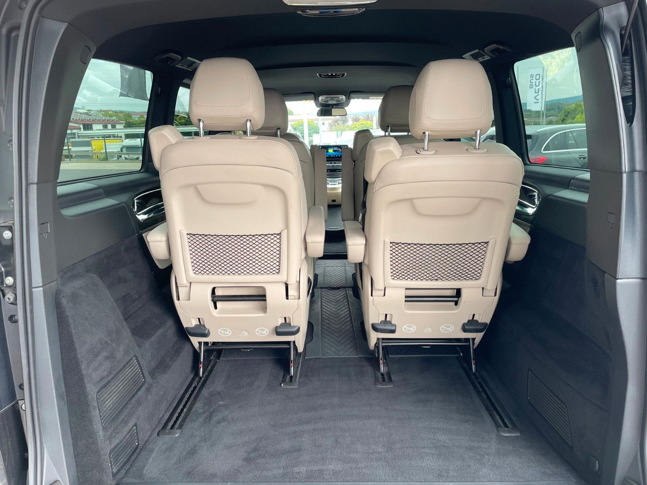 Mercedes-Benz V 300 d AVA ED 4MATIC Sitzklima Burmester 6Sitze - Караван: слика 5 Mercedes-Benz V 300 d AVA ED 4MATIC Sitzklima Burmester 6Sitze - Караван: слика 5