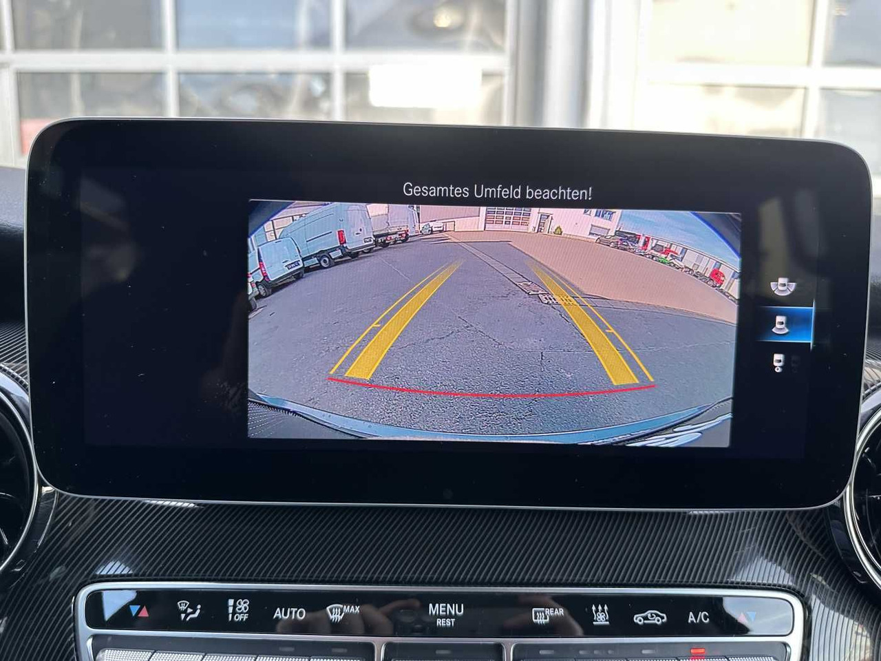 Автомобил Mercedes-Benz V 300 d EDITION 4MATIC DISTRONIC AHK LED Kamera: слика 14 Автомобил Mercedes-Benz V 300 d EDITION 4MATIC DISTRONIC AHK LED Kamera: слика 14